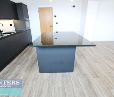 1 bedroom Flat To Let - Photo 5