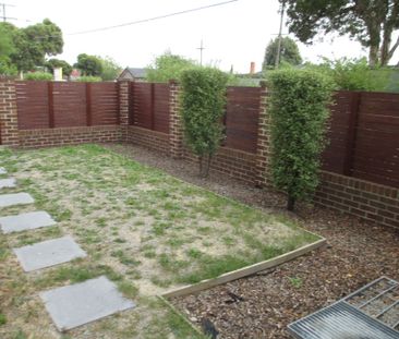 Modern Townhouse - Perfectly Positioned! - Photo 5