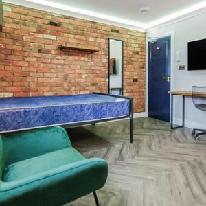 Studio to rent - Photo 2