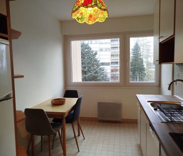 Location Appartement 3 pièces 76m² - Photo 3