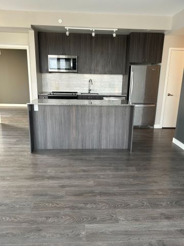 For Lease - 210 Sabina Drive Unit# 403, Oakville, Ontario - Photo 2