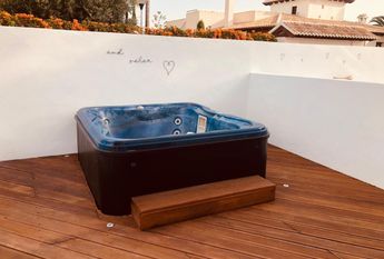 LONG-TERM RENTAL FROM SEPTEMBER 2026. Modern villa with pool and sea views for rent in Moraira.