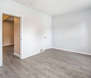 For Lease - 256 Park Park Unit# 2, Vanier and Kingsview Park, Ontario - Photo 5