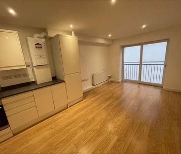 Bedroom Apartment - Central Luton - Unfurnished - Gas Central Heati... - Photo 6