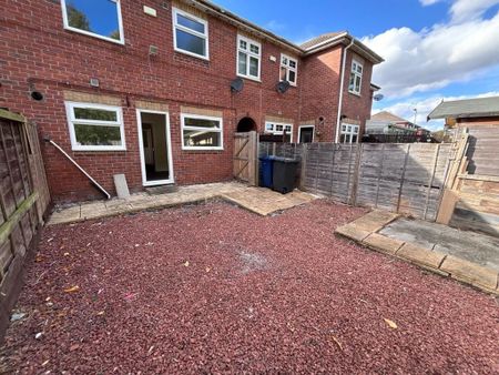 2 bedroom terraced house to rent - Photo 5