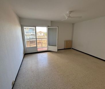 Appartement à louer 1 pièce • 33 m 2 Nîmes - Photo 1