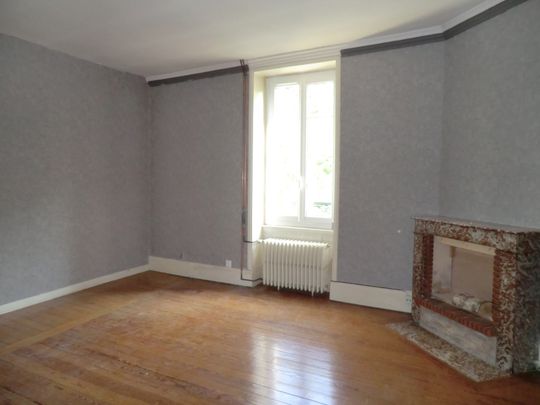 Location Appartement 4 pièces 88m² CHALON SUR SAONE 71100 - Photo 1