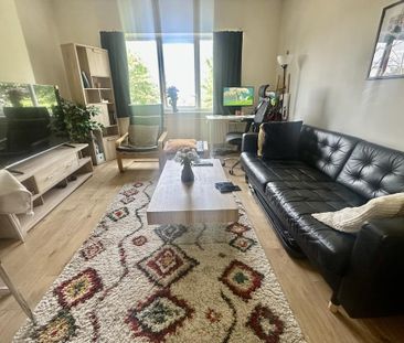 2 bedroom flat to rent - Photo 2