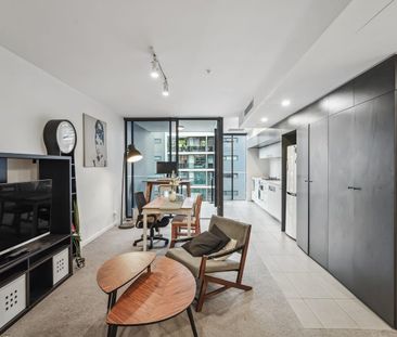 Stylish 1-Bedroom Apartment in Prime South Brisbane Location with P... - Photo 5