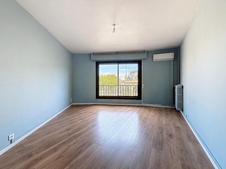 Location Appartement 3 pièces 77m² PERPIGNAN 66000 - Photo 4
