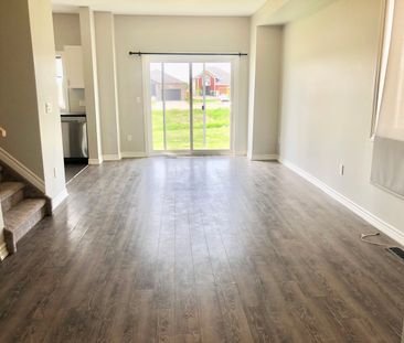 4 Tegan Crt, Odessa, ON K0H 2H0 - Photo 2