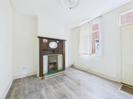 4 bedroom house to rent - Photo 2