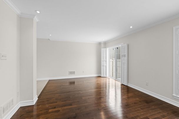 For Lease - 552 Ashbourne Crescent, Barrhaven, Ontario - Photo 1