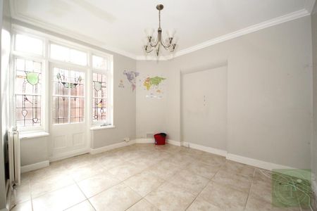 5 bedroom semi-detached house to rent - Photo 4