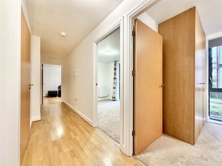 2 Joslin Avenue, London, NW9 - Photo 2