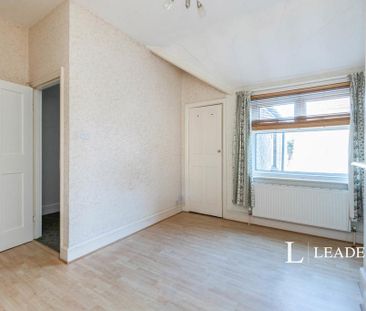 4 bedroom flat to rent - Photo 5