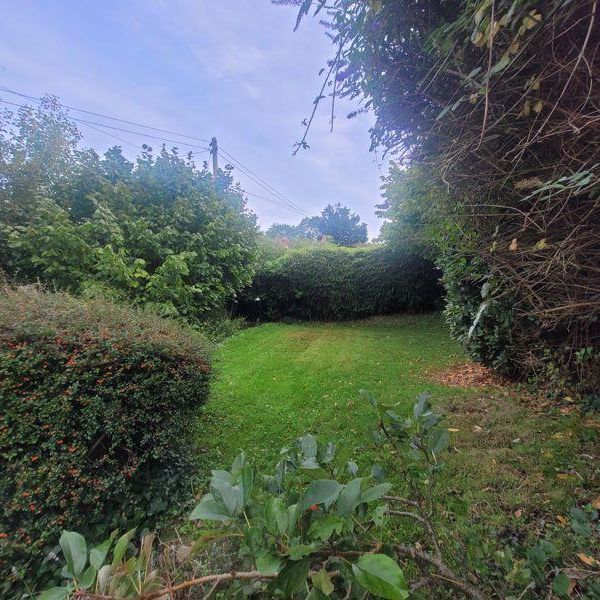 2 bedroom cottage to rent - Photo 1