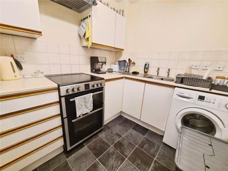 1 bedroom flat to rent - Photo 5