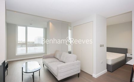 Studio flat to rent in Gasholder Place, Nine Elms, SE11 - Photo 2