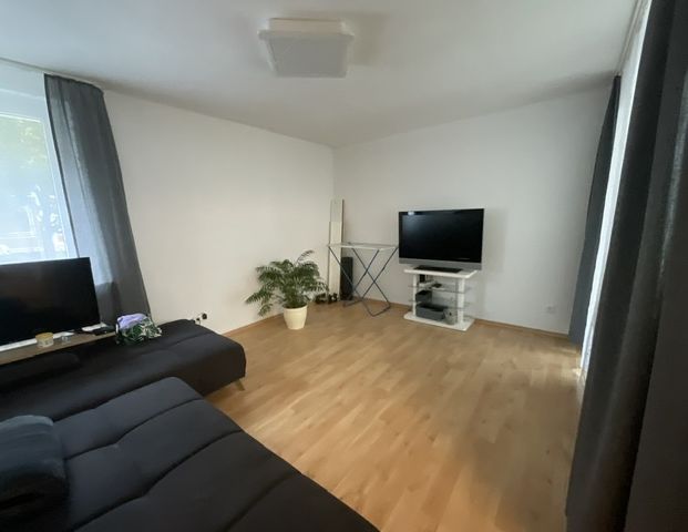 Schöne 2,5-Zimmer-Wohnung mit optimalem Schnitt und Balkon in Duisburg Neumühl! - Foto 1