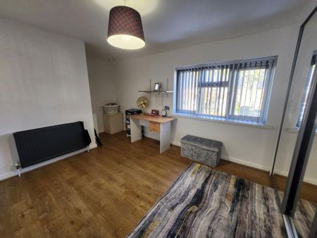 3 bedroom end of terrace house to rent - Photo 5