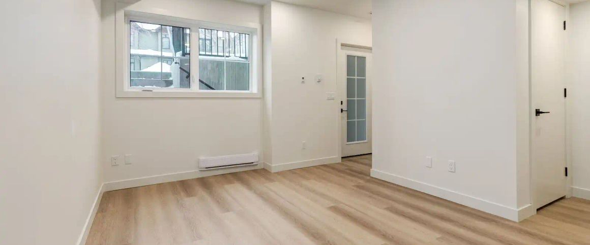 Cute & Cozy Bachelor Apartment — 1 Bedroom Basement - Photo 1