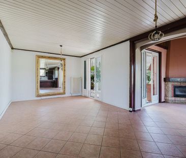 À LOUER - CHARMANTE MAISON JUMELÉE AVEC JARDIN ET VÉRANDA À ONEX (GE) - Photo 5