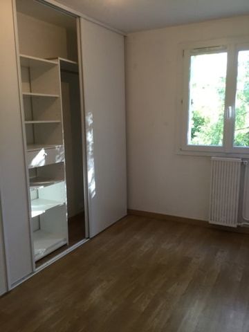 Secteur Courlancy-Comédie, appartement T4 de 80 m2 avec stationnement et cave, disponible 8 Janvier - Photo 2