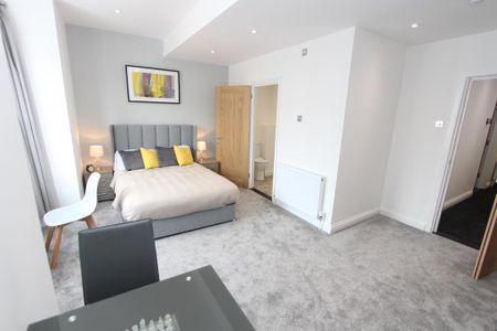 7 bedroom house of multiple occupation to rent - Photo 3