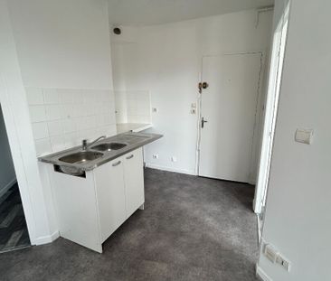 Location Appartement 2 pièces 23m² - Photo 4