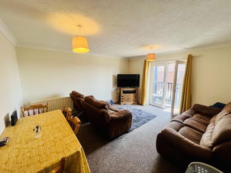 3 bedroom apartment to rent - Photo 5