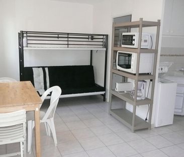 Studio meublé de 24.34 m2 proche Place Morgan Salon - Photo 1