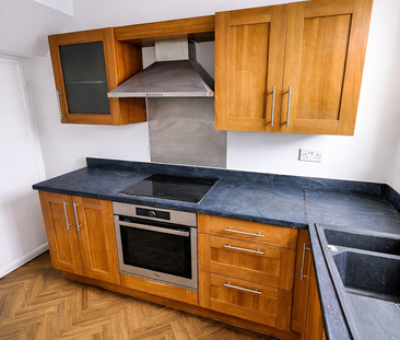 3 bedroom terraced house to rent - Photo 5