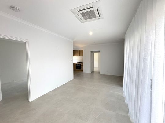 Super Fresh - Boutique Apartment in An Unbeatable Location - Photo 1