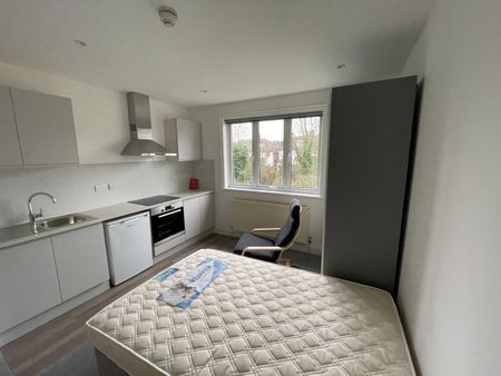 Studio Flat, Wycombe Gardens, NW11 - Photo 5