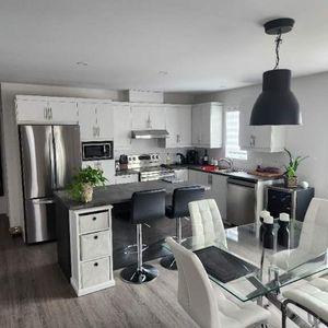 Grand 4 1/2 à louer à partir du 1er octobre (négociable). - Photo 2