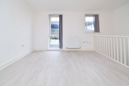 Carnforth Avenue, Wakefield - Photo 3