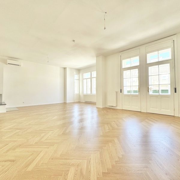 ERSTBEZUG NACH SANIERUNG | TOPLAGE | TRAUMHAFTE ALTBAUWOHNUNG MIT BALKON | HELLE 4 ZIMMER | U-BAHN-NÄHE - Photo 1