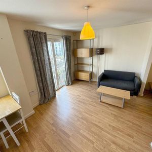 Studio to rent - Photo 2