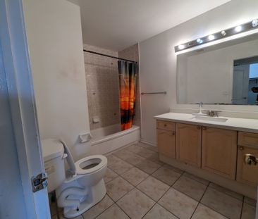 For Lease - 1423 Quest Circle, Mississauga, Ontario - Photo 2