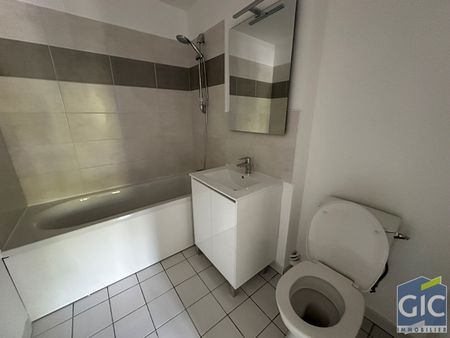 Location Appartement 2 pièces 32m² - Photo 3