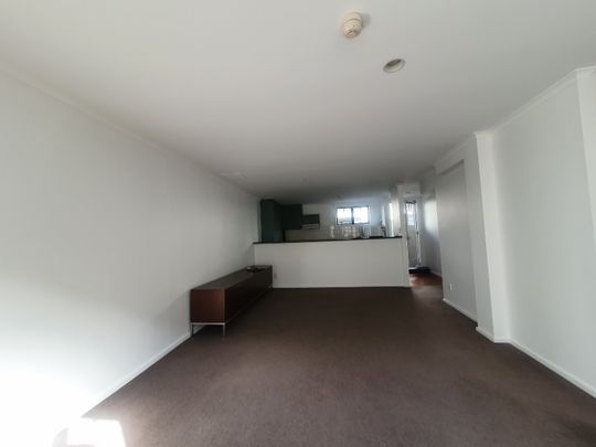 Two Bedroom with Two carparks! - Photo 1