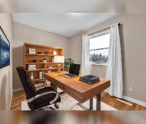 4 Bed 2 Bath Duplex North Edmonton For Rent - Photo 2