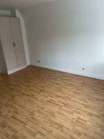 7-værelses lejlighed i pæn ejendom i hjertet af Aalestrup - Photo 3