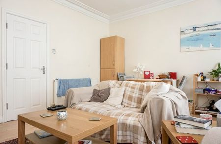 1 Bedroom Stanmore Road - Photo 2