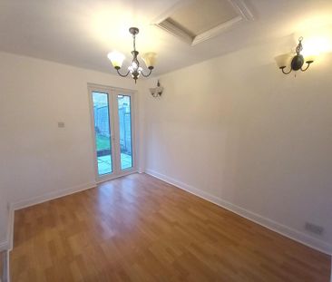 3 bedroom detached house to rent - Photo 5