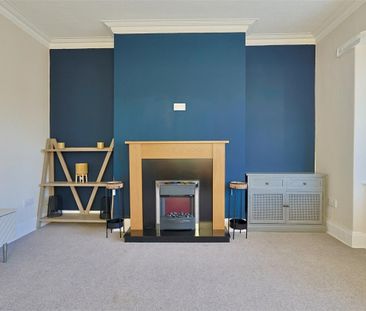 2 bedroom Flat to rent in Ferndene Grove, High Heaton, Newcastle Up... - Photo 4