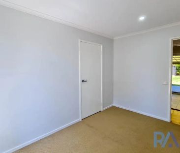 “For LEASE: Berwick| 3Bed + 1Bath + 1Car| Experience cozy living in... - Photo 6