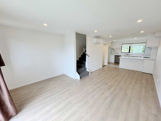 Executive Townhouse with Modern Design and Great Location - Photo 1