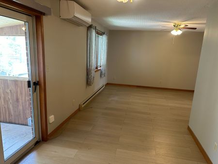 For Lease - 217 Sarah Court Unit# A, Shelburne, Ontario - Photo 2